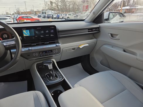 Certified 2025 Hyundai Kona SEL image 22