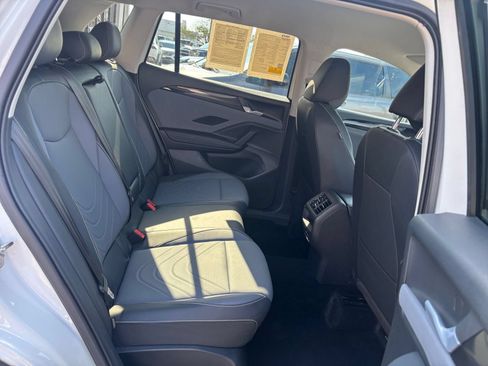 Used 2026 Volkswagen Tiguan SE AWD/4WD image 27