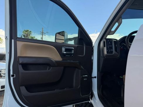 Used 2017 GMC Sierra 3500 Denali w/ Duramax Plus Package AWD/4WD image 38