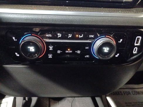 Used 2023 Chevrolet Silverado 1500 LT w/ Protection Package image 16