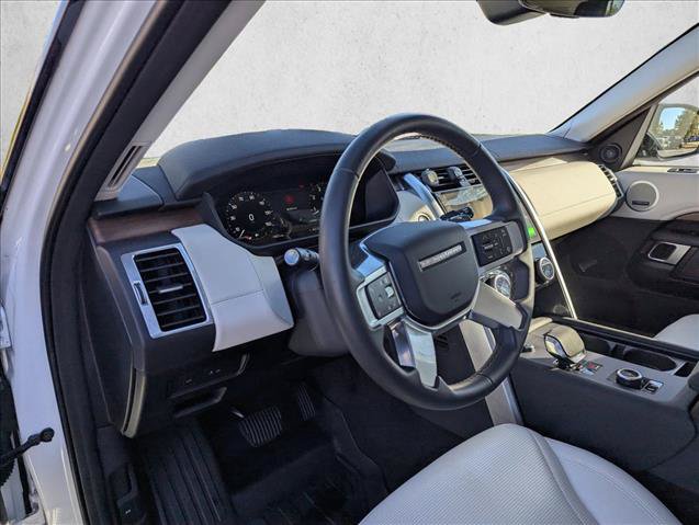 Used 2024 Land Rover Discovery S AWD/4WD image 12
