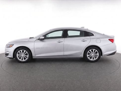 Used 2017 Chevrolet Malibu LT FWD image 5