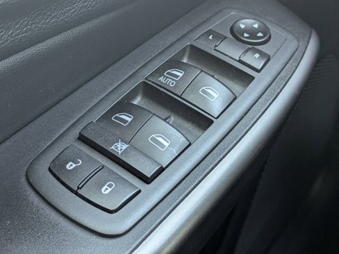 Used 2020 Jeep Cherokee Latitude image 25