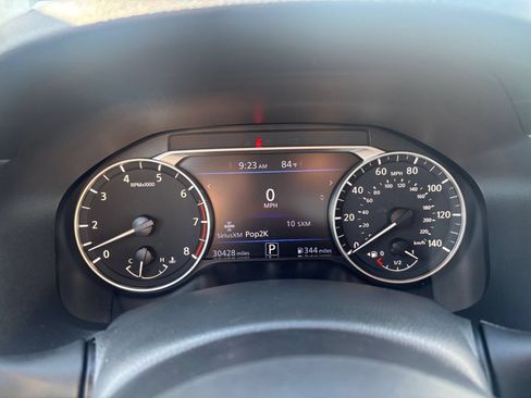 Used 2025 Nissan Altima 2.5 SV FWD image 39