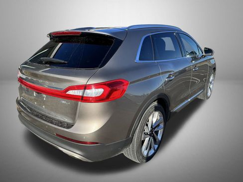 Used 2017 Lincoln MKX Reserve w/ Lincoln MKX Climate Package image 3