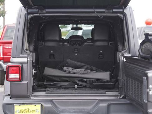 Used 2020 Jeep Wrangler Unlimited Sport AWD/4WD image 31