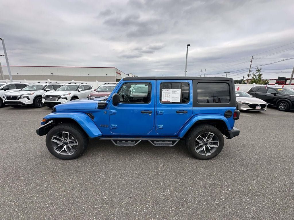 Used 2024 Jeep Wrangler Unlimited w/ Convenience Group AWD/4WD image 36