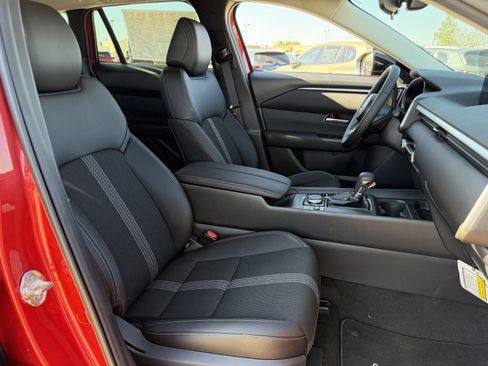 Used 2025 MAZDA CX-50 AWD 2.5 S w/ Cargo Package image 25