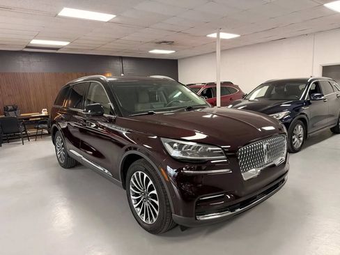 Used 2024 Lincoln Aviator AWD w/ Premium Package image 1