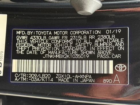 Used 2019 Toyota C-HR Limited FWD image 30