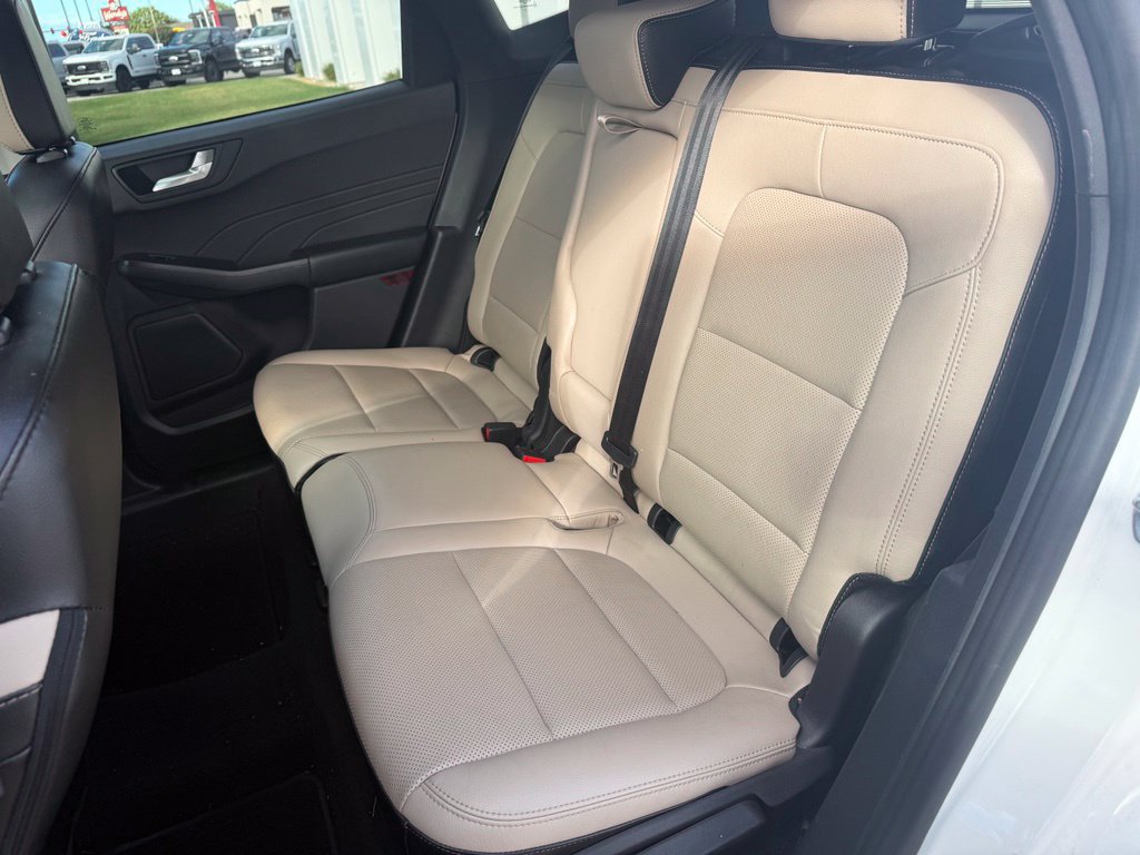 Used 2022 Ford Escape SEL FWD image 12
