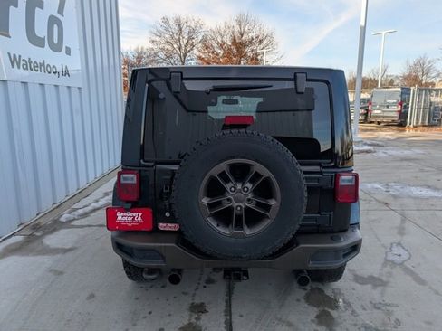 Used 2016 Jeep Wrangler Unlimited Sahara image 21