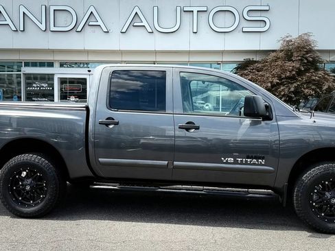 Used 2008 Nissan Titan SE AWD/4WD image 8