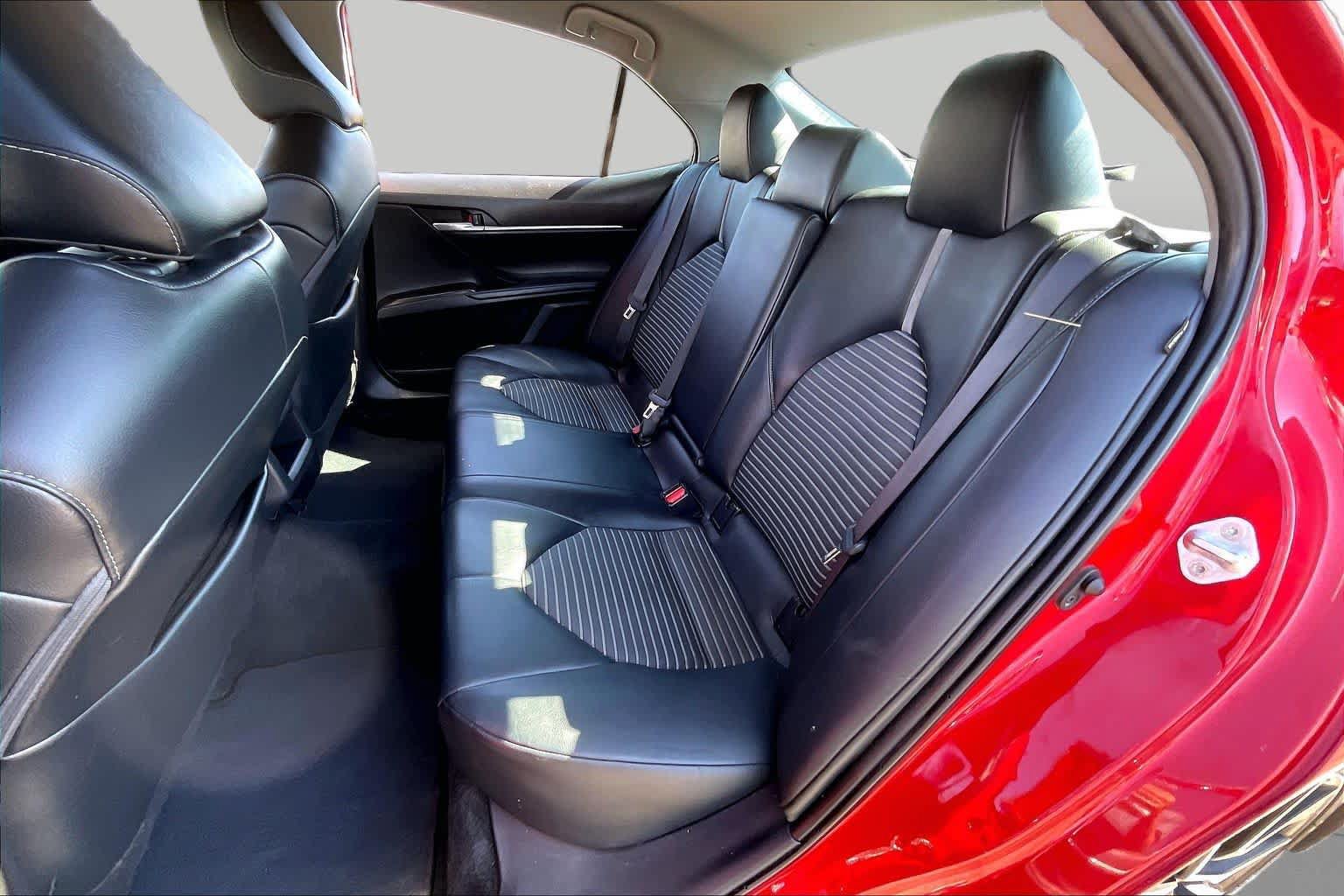 Used 2023 Toyota Camry SE FWD image 19