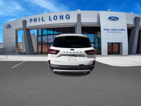 Used 2023 Ford Escape Active w/ Tech Pack #1 FWD image 5