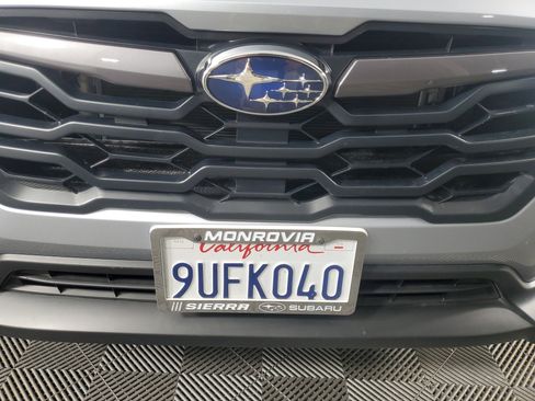 Used 2025 Subaru Crosstrek 2.5i Limited w/ Crosstrek Mirror Package image 10