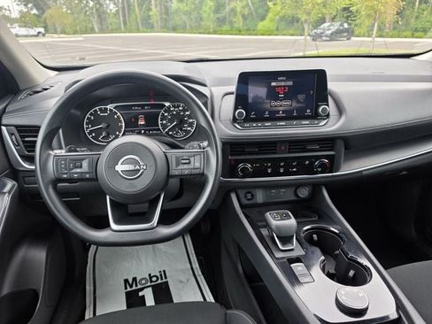 Used 2024 Nissan Rogue S AWD/4WD image 6