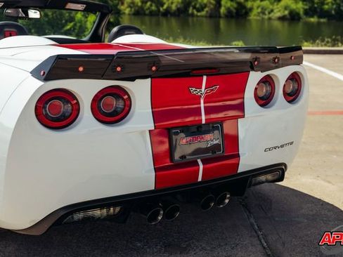 Used 2010 Chevrolet Corvette Grand Sport w/ Preferred Equipment Group image 65