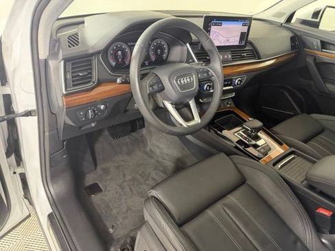 Used 2023 Audi Q5 2.0T Prestige w/ Prestige Package AWD/4WD image 10