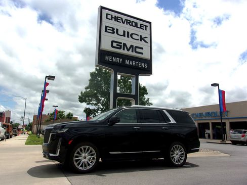 Certified 2023 Cadillac Escalade Premium Luxury AWD/4WD image 1