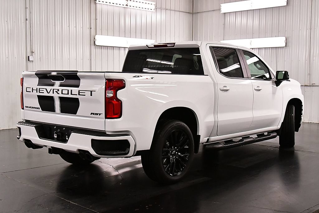 Used 2022 Chevrolet Silverado 1500 RST w/ Rally Edition AWD/4WD image 7