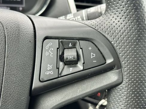 Used 2021 Chevrolet Trax LS w/ Tint and Cruise Package image 14