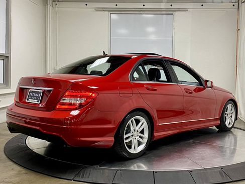 Used 2013 Mercedes-Benz C 250 Sedan image 9