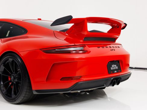 Used 2018 Porsche 911 GT3 w/ Sport Chrono Package RWD image 62