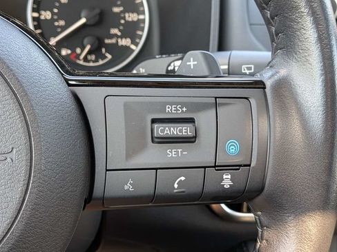 Used 2023 Nissan Rogue SL AWD/4WD image 28