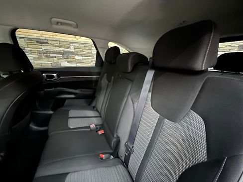 Used 2021 Kia Sorento LX AWD/4WD image 28