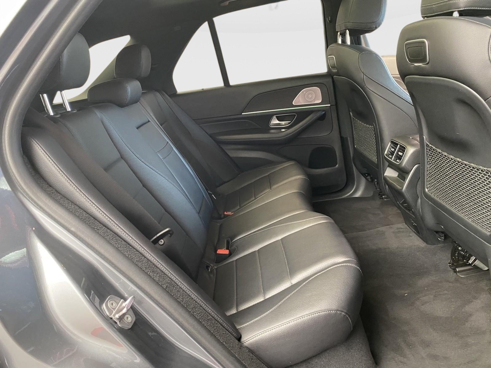 Used 2020 Mercedes-Benz GLE 350 4MATIC w/ Premium Package image 13