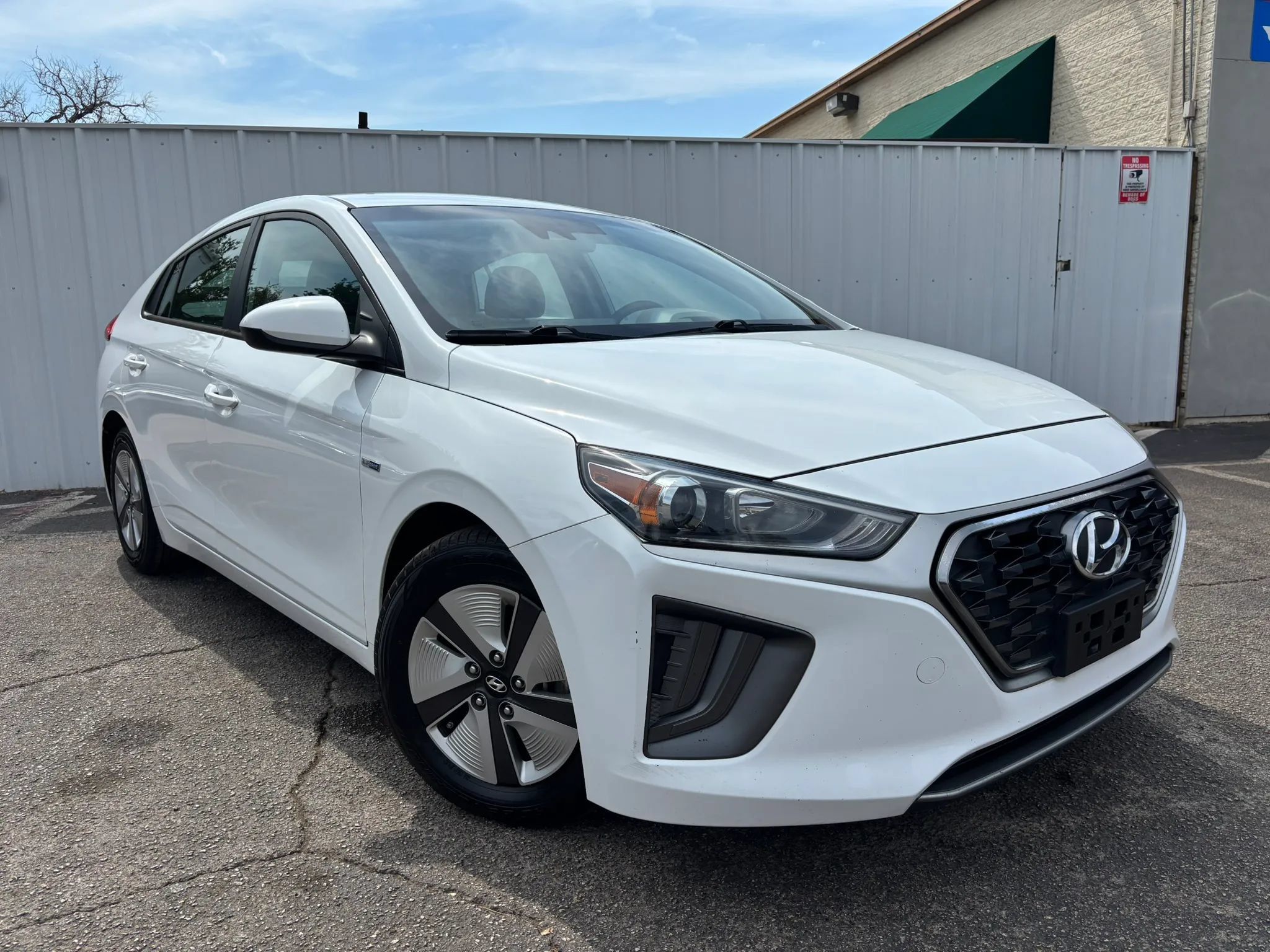 Used 2020 Hyundai Ioniq Blue FWD image 8