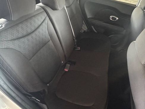 Used 2016 Kia Soul FWD image 22