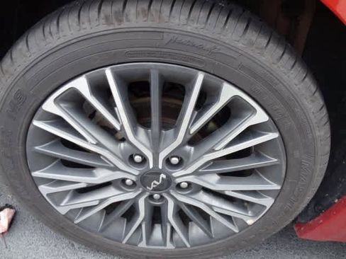 Used 2023 Kia Forte GT-Line w/ GT-Line Premium Package image 14