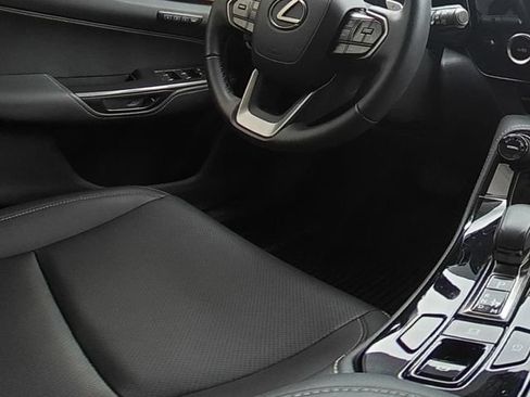 Used 2025 Lexus NX 250 FWD w/ Towing Package (2000 Lbs) image 23