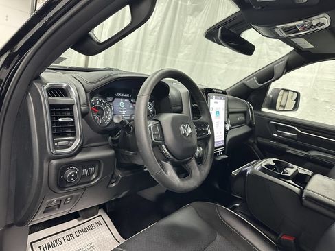 Used 2025 RAM 1500 Laramie AWD/4WD image 14