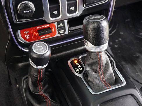 Used 2021 Jeep Wrangler Rubicon image 17