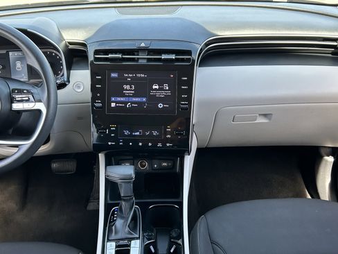 Used 2024 Hyundai Tucson SEL image 17