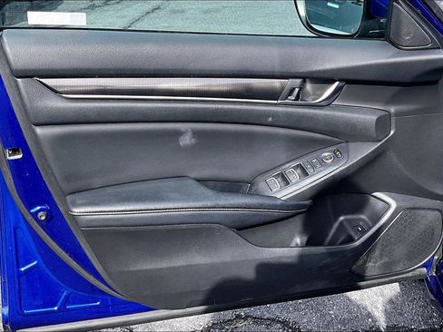 Used 2018 Honda Accord Sport image 15