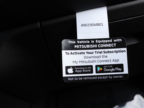 New 2026 Mitsubishi Outlander SE image 30