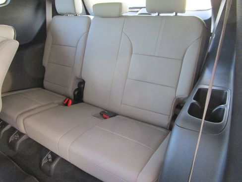 New 2026 GMC Acadia Elevation w/ Elevation Premium Package FWD image 17