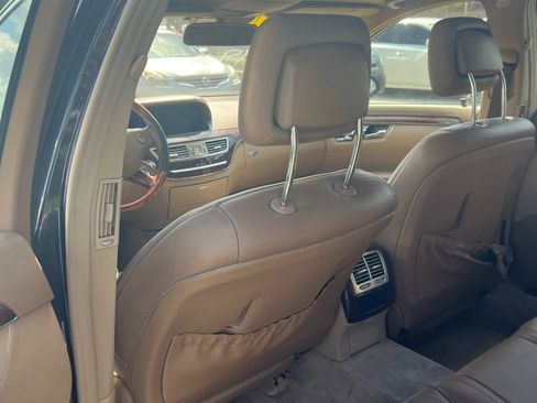 Used 2008 Mercedes-Benz S 550 w/ AMG Sport Pkg image 4
