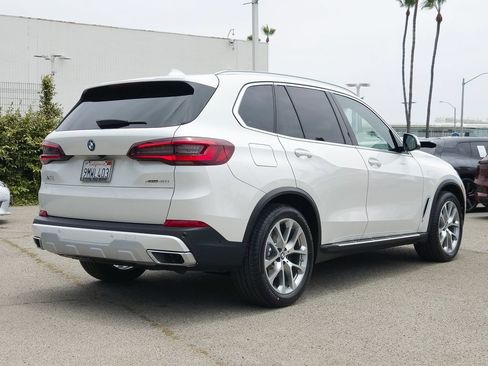 Used 2022 BMW X5 xDrive40i w/ Executive Package AWD/4WD image 25
