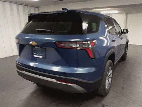 New 2026 Chevrolet Equinox LT w/ Convenience Package II image 8