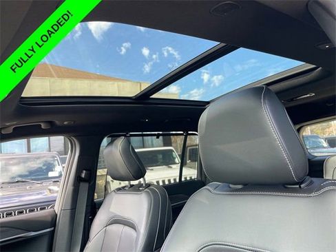 New 2025 Jeep Grand Cherokee L Limited w/ Luxury Tech Group II AWD/4WD image 10
