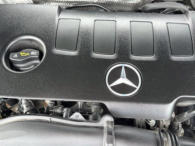 Used 2021 Mercedes-Benz CLA 250 4MATIC image 9
