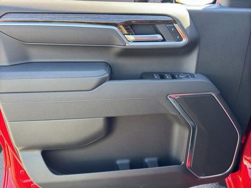 New 2026 GMC Sierra 1500 Elevation image 13