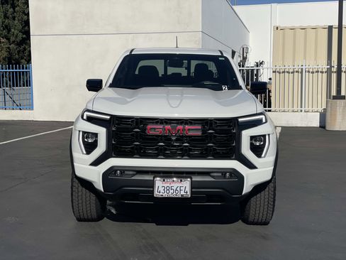 Used 2025 GMC Canyon Elevation w/ Convenience Package image 2