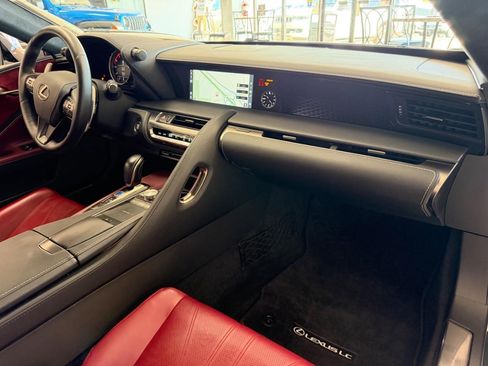 Used 2018 Lexus LC 500 Coupe w/ Touring Package RWD image 11