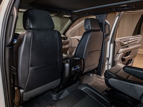 Used 2023 GMC Yukon Denali image 22